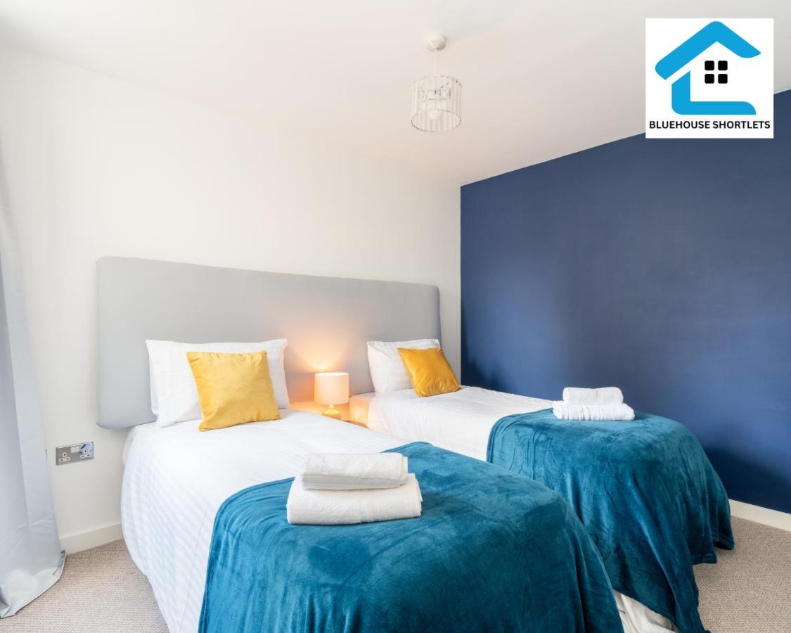 Great Price Ideal Location Near Gunwharf Quays By Blue House Short Lets Portsmouth With Free Parking Buitenkant foto