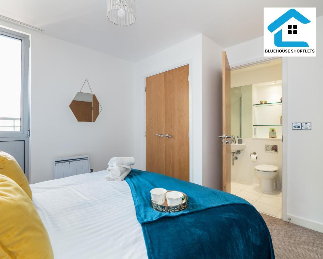 Great Price Ideal Location Near Gunwharf Quays By Blue House Short Lets Portsmouth With Free Parking Buitenkant foto